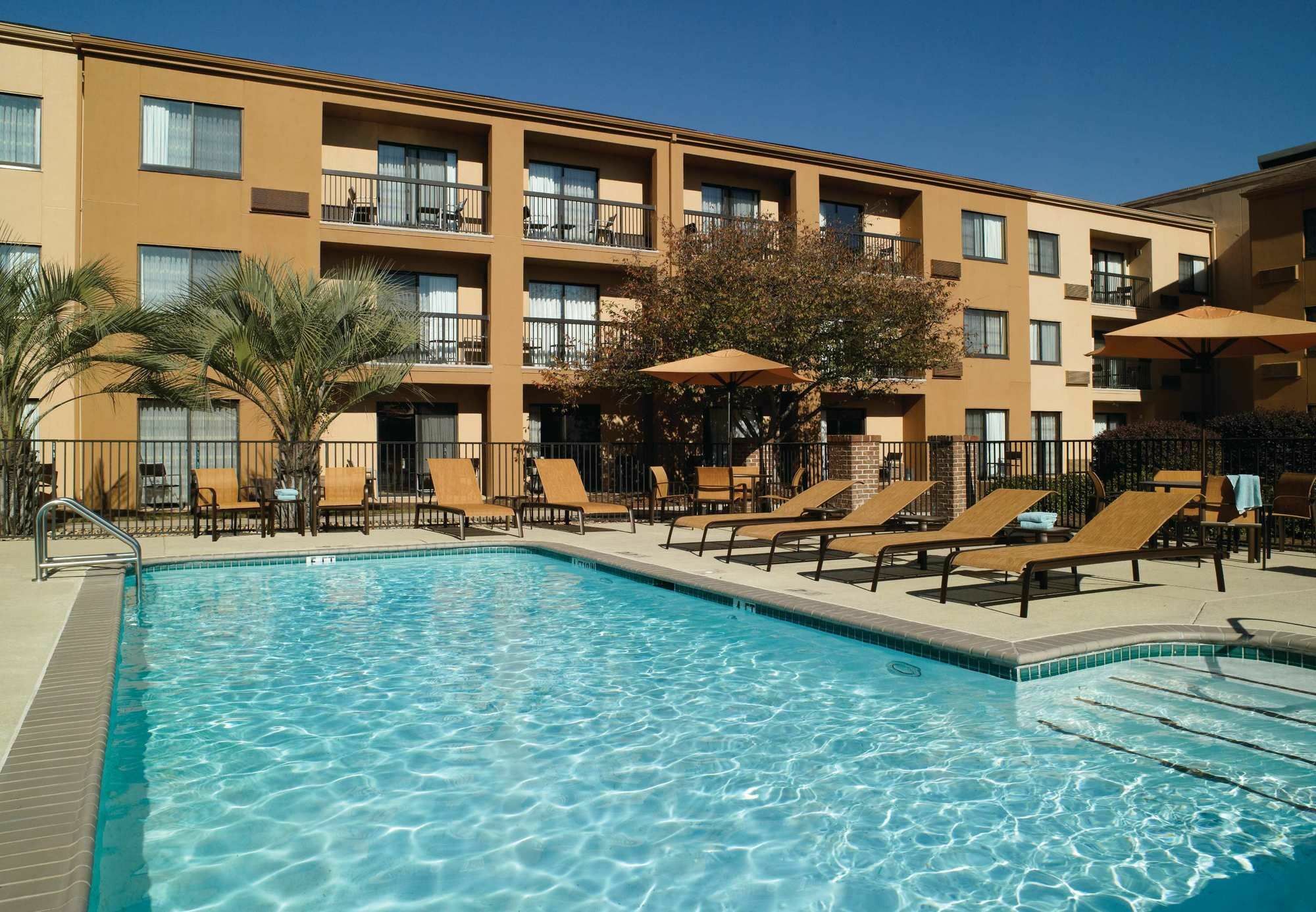 Courtyard By Marriott Macon Ξενοδοχείο Εξωτερικό φωτογραφία